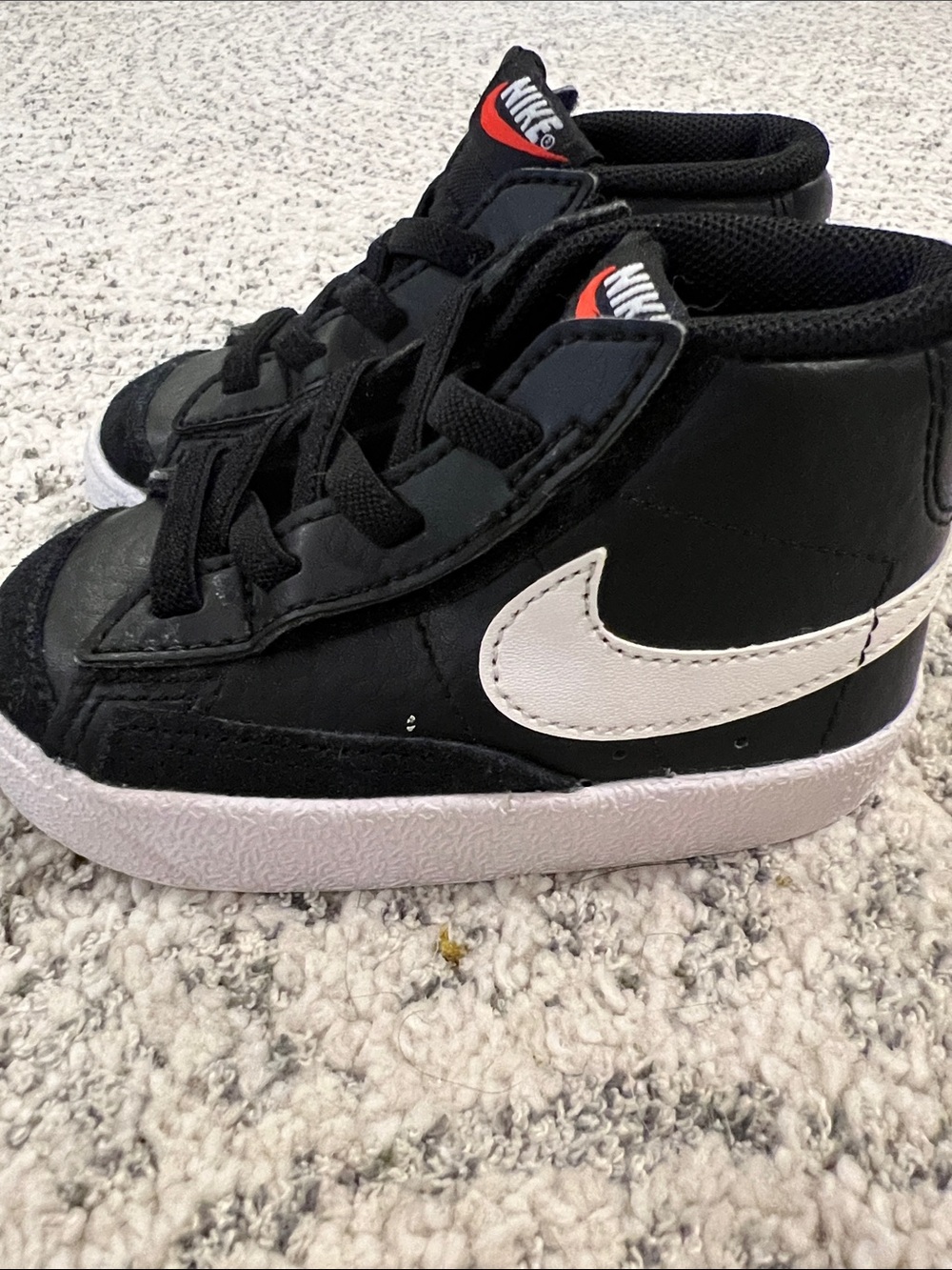 Nike Toddler Black High-Top Sneakers - size 5C